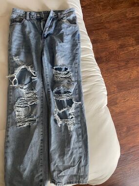 SHEIN Light Wash Distressed Ripped Jeans